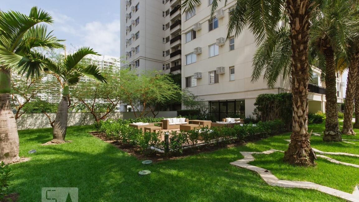 892891855-333.49704572221384MG6139_dhFNEwE